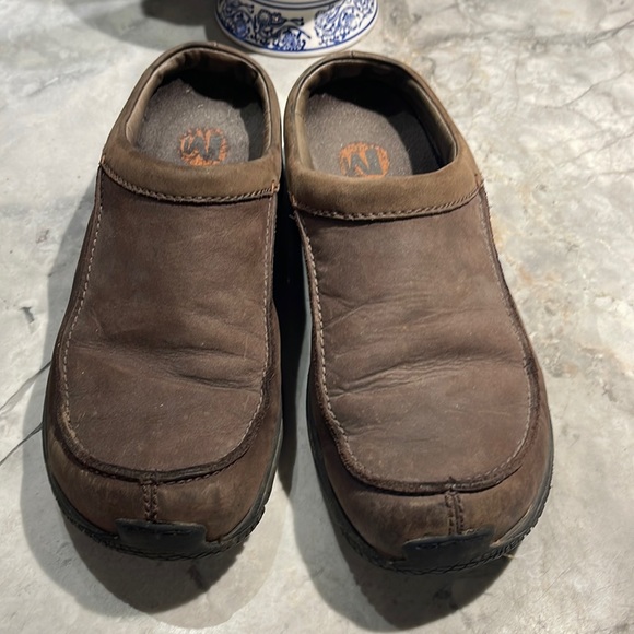 Merrell Other - Merrell brown leather slip on, size 11